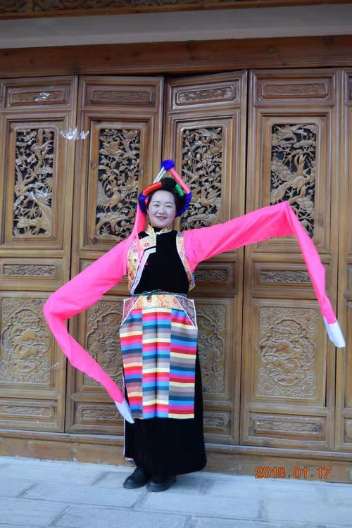 絢爛奪目的德欽藏族服飾